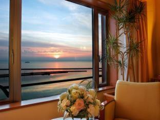 Grand Park Hotel